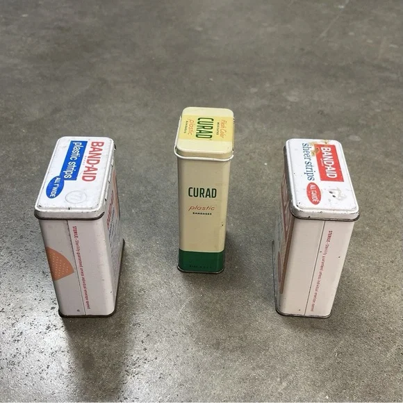 Vintage Band-Aid & Curad Tin Lot (3) - Picture 6 of 7